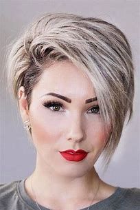 Women's Hair Cuts thumbnail